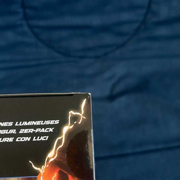 Sonic the Hedgehog 3: Super Shadow / Super Sonic Light-Up 2-Pack - Picture 6 of 12